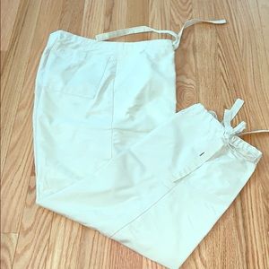 Capri cargo pants
